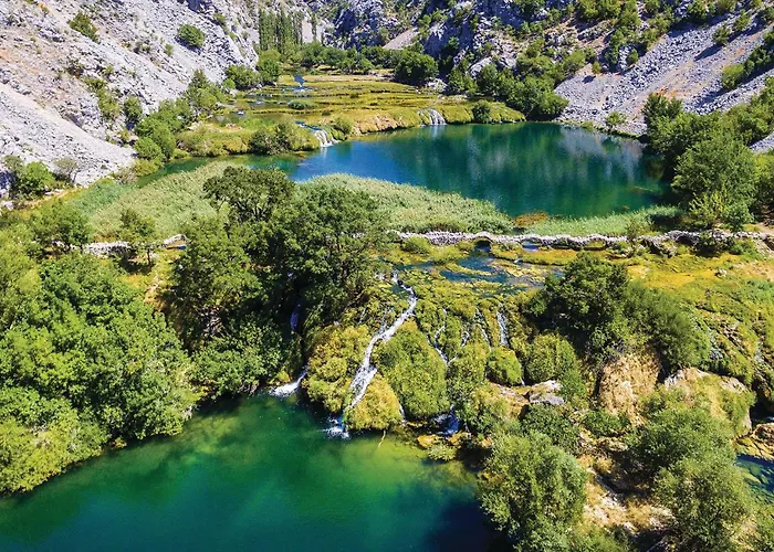 Karin Oasis 1 * غورني كارين